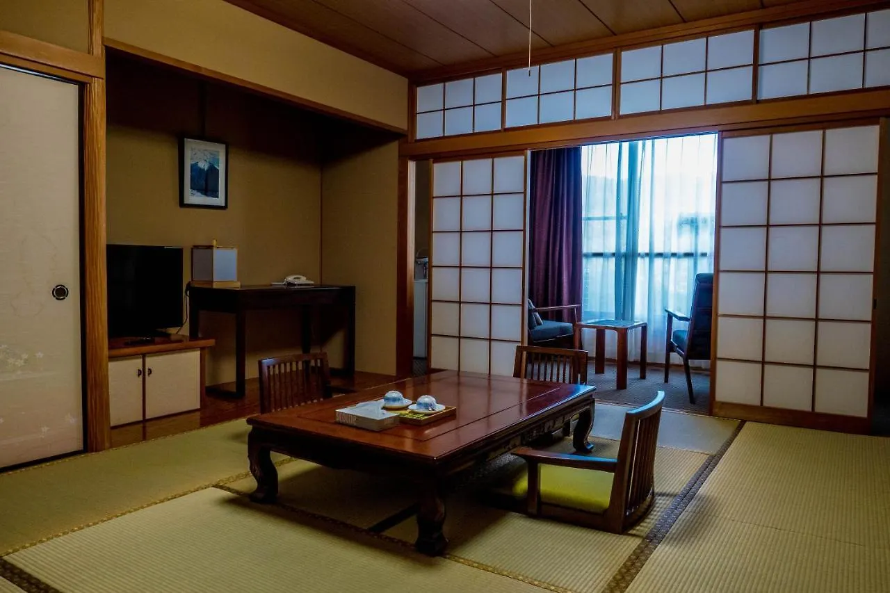 *** Ryokan Harriway Onsen Hotel Hakone Japón